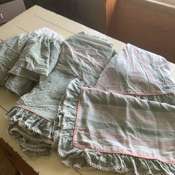 Vintage Pink Green Ruffled Cottagecore Croscill Made in USA Bedding 10 Pieces - Picture 2 of 13